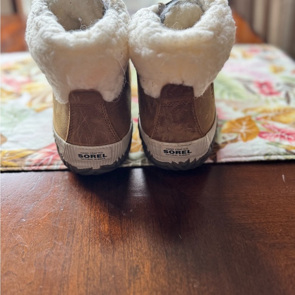 NWOT Sorel Waterproof Boots - Picture 3 of 13